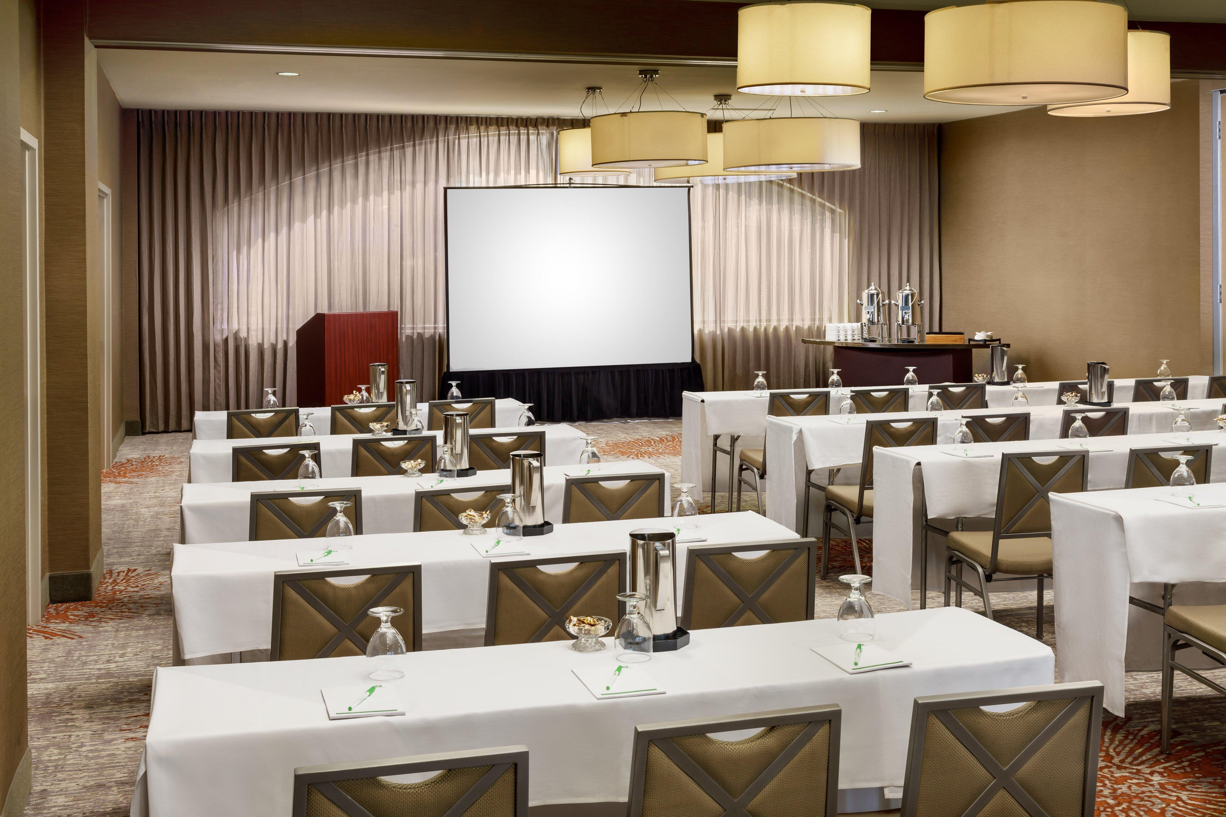 Holiday Inn Charlotte University By Ihg Ngoại thất bức ảnh
