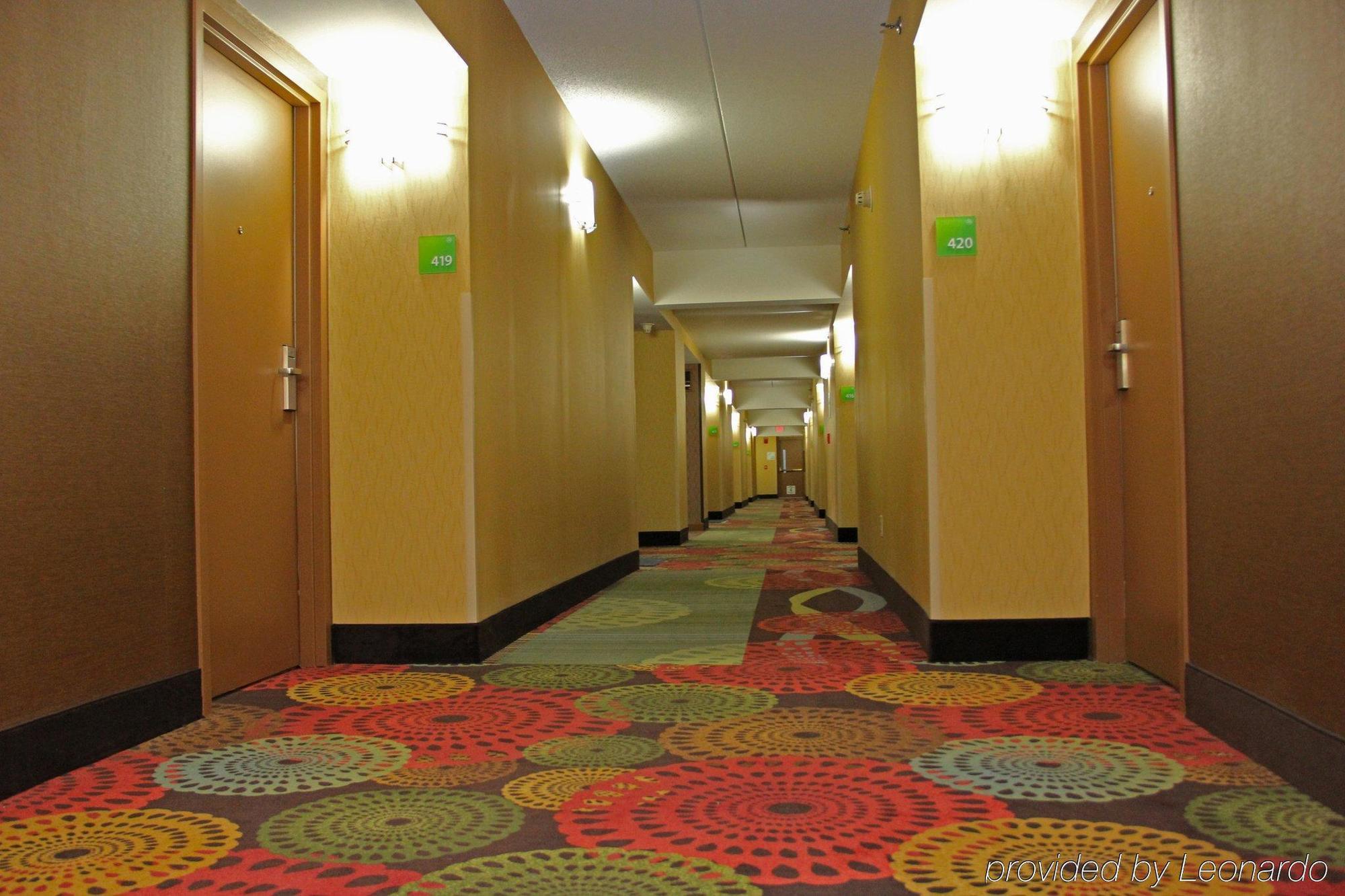 Holiday Inn Charlotte University By Ihg Ngoại thất bức ảnh
