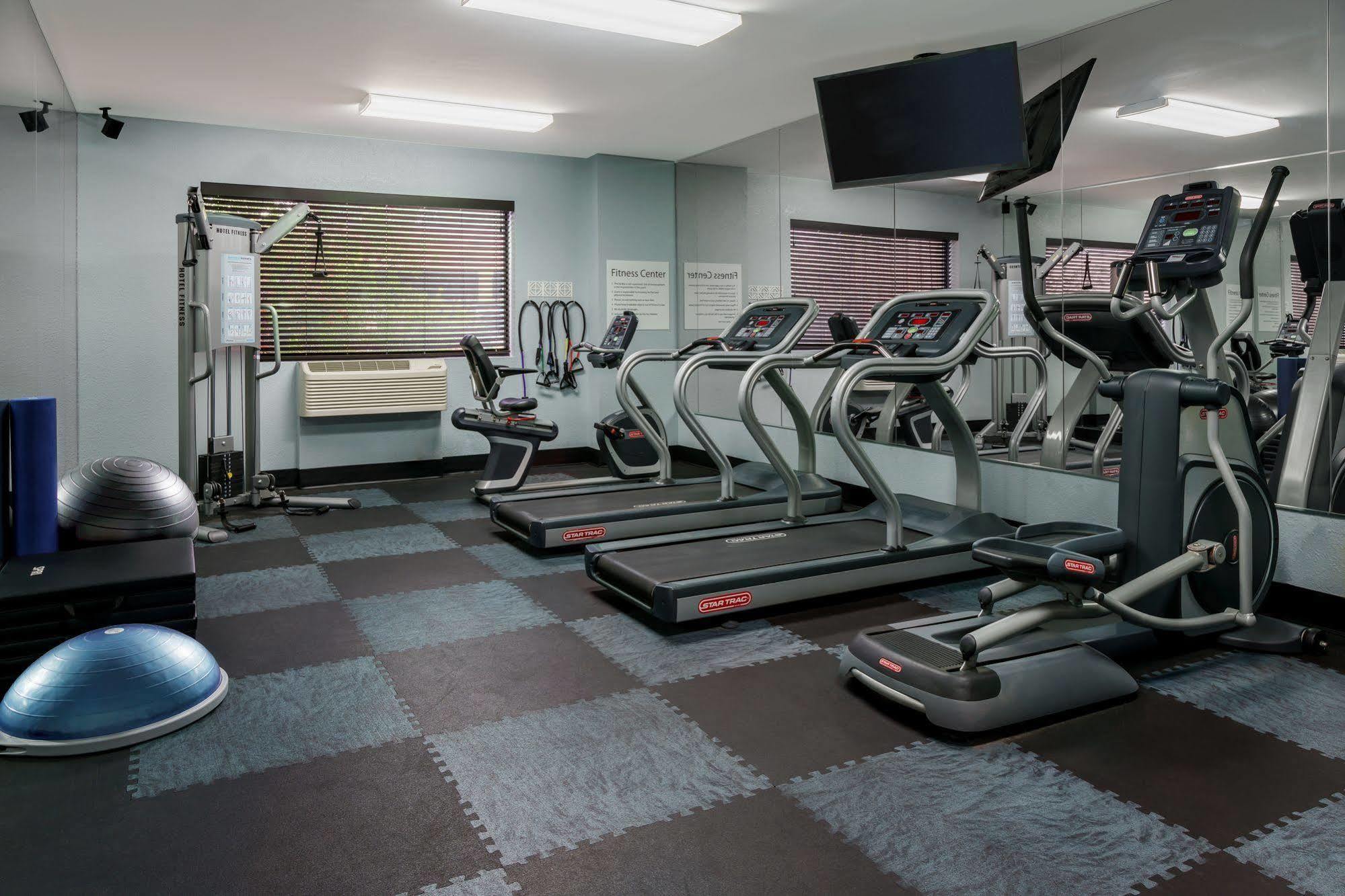 Holiday Inn Charlotte University By Ihg Ngoại thất bức ảnh