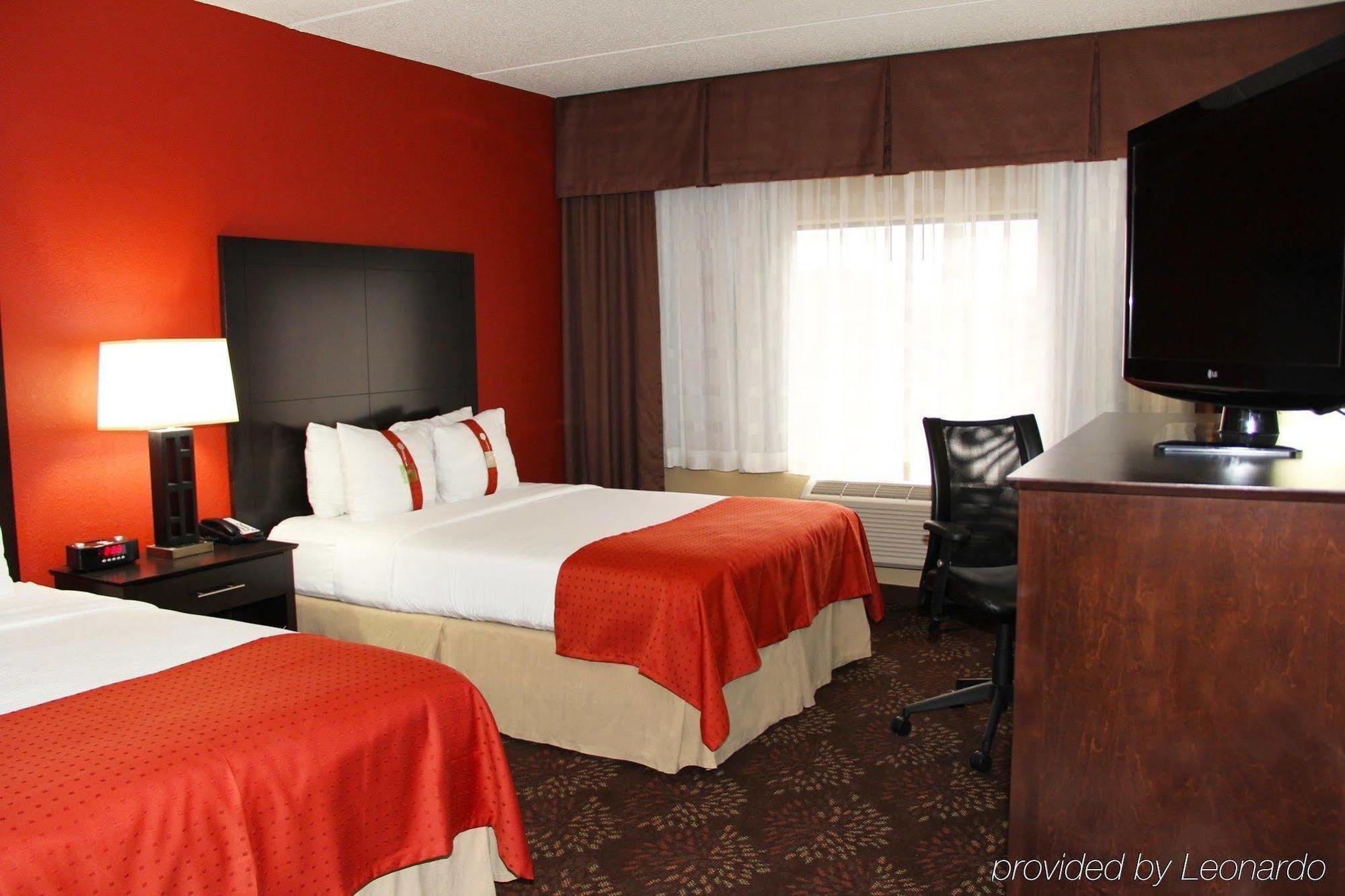 Holiday Inn Charlotte University By Ihg Ngoại thất bức ảnh