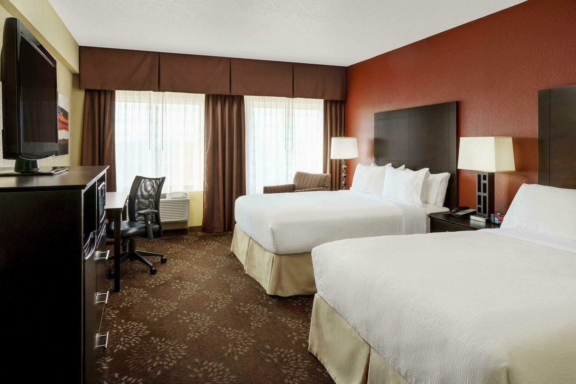 Holiday Inn Charlotte University By Ihg Ngoại thất bức ảnh